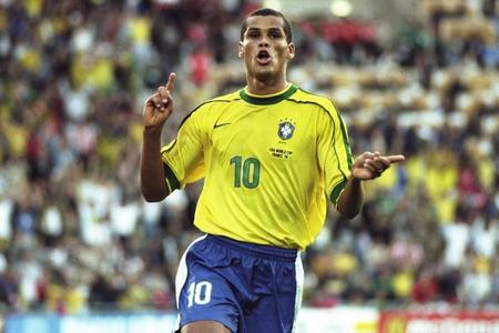 也表明他在 也表明他在