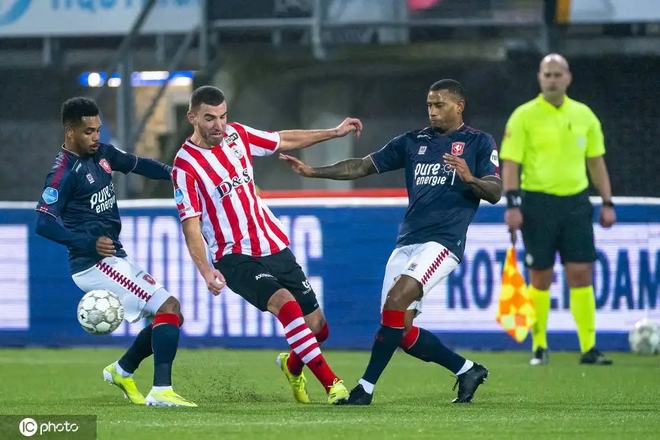 于主力球员 于主力球员