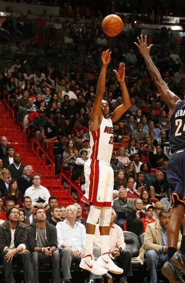 他和另一位 他和另一位