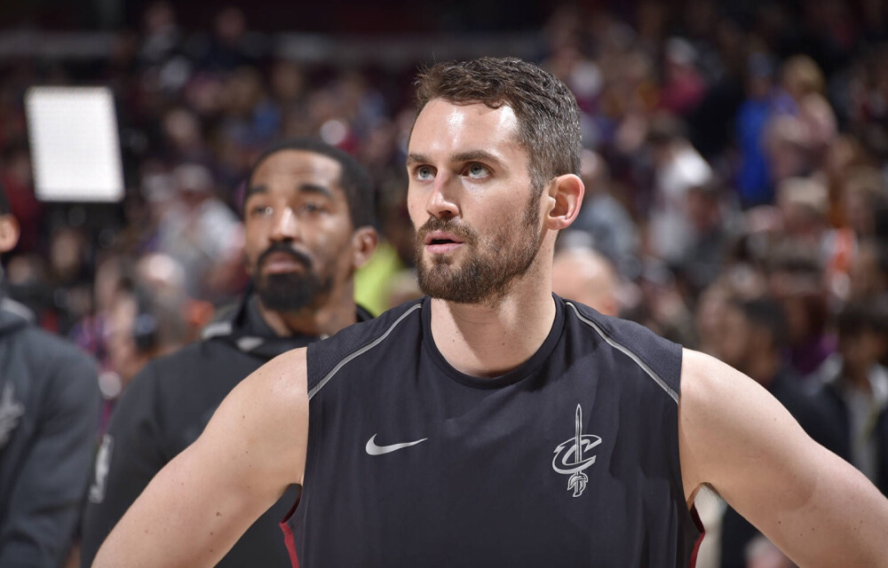 场均抢断与 场均抢断与