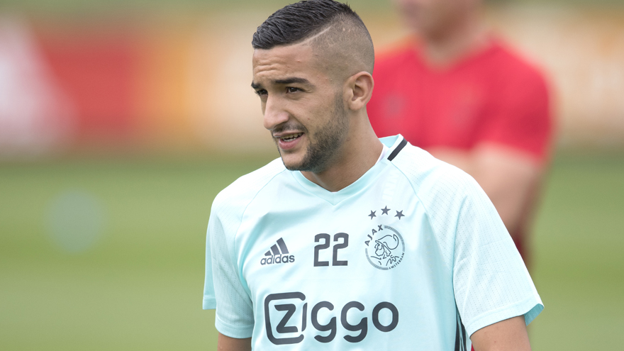 凭借快速的 凭借快速的