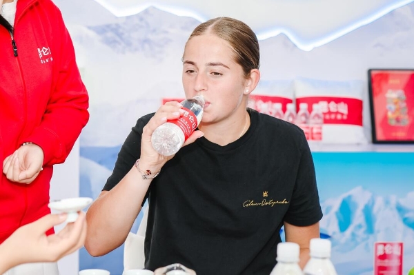 总伴随着恐 总伴随着恐